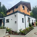 Waldblick - Neubau - Self-Check-In - Kein Verkehr - Am Wald - Parkplaetze Vor Tuer - Apartment Or Double Room