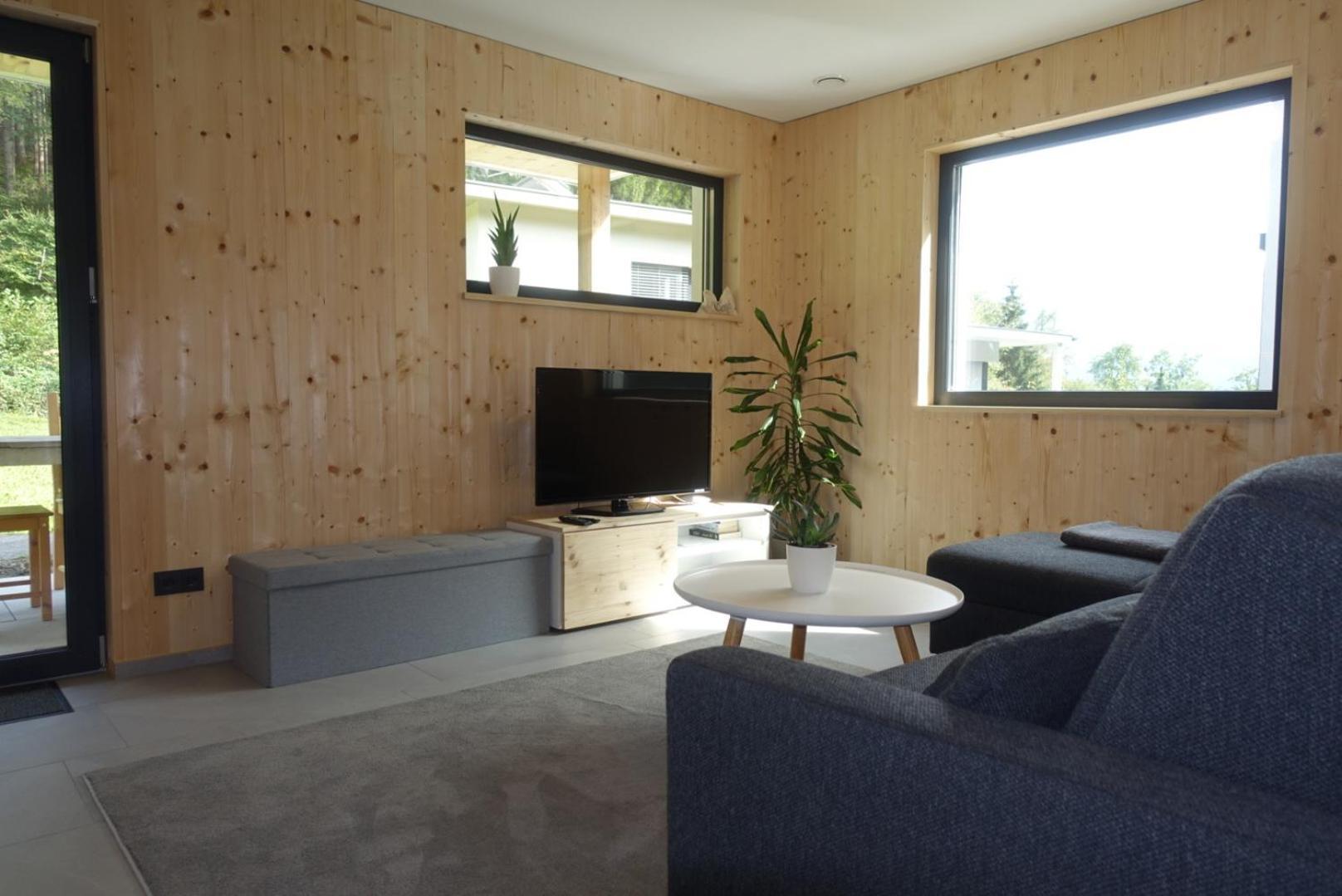 Waldblick - Neubau - Self-check-in - Kein Verkehr - Am Wald - Parkplaetze Vor Tuer - Or Double Appartement *
